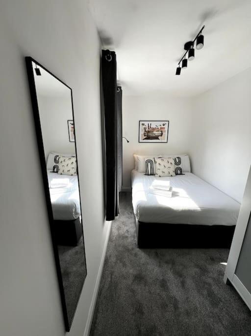 Central Chic 3 Bed, Great Location Winchester Exterior photo