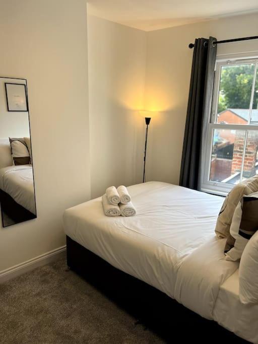 Central Chic 3 Bed, Great Location Winchester Exterior photo