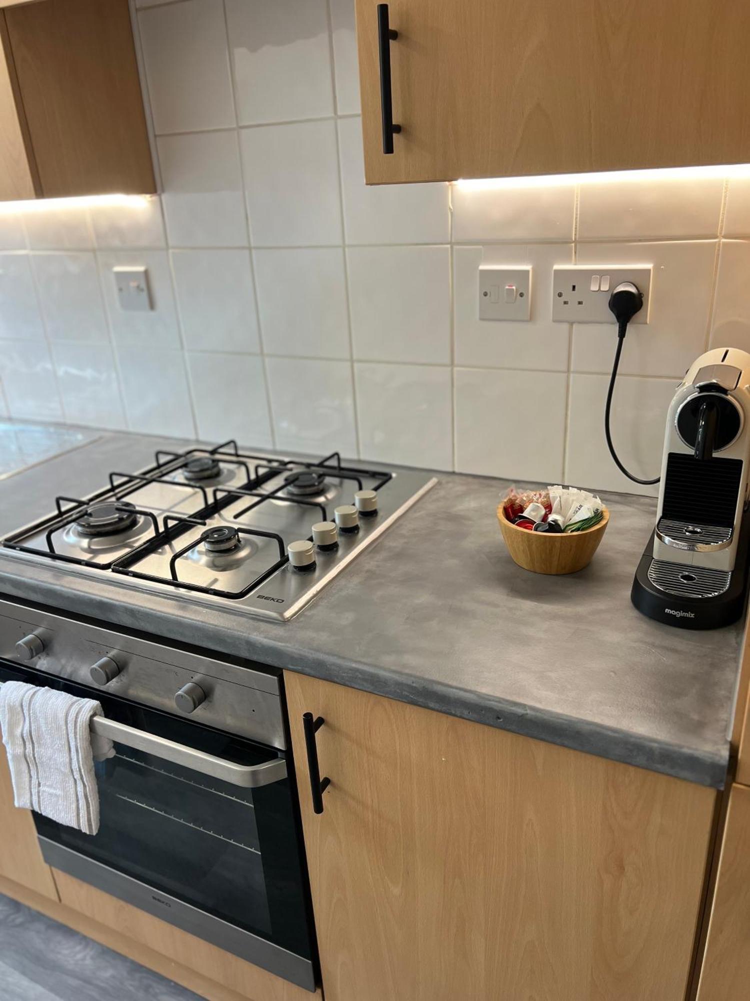 Central Chic 3 Bed, Great Location Winchester Exterior photo