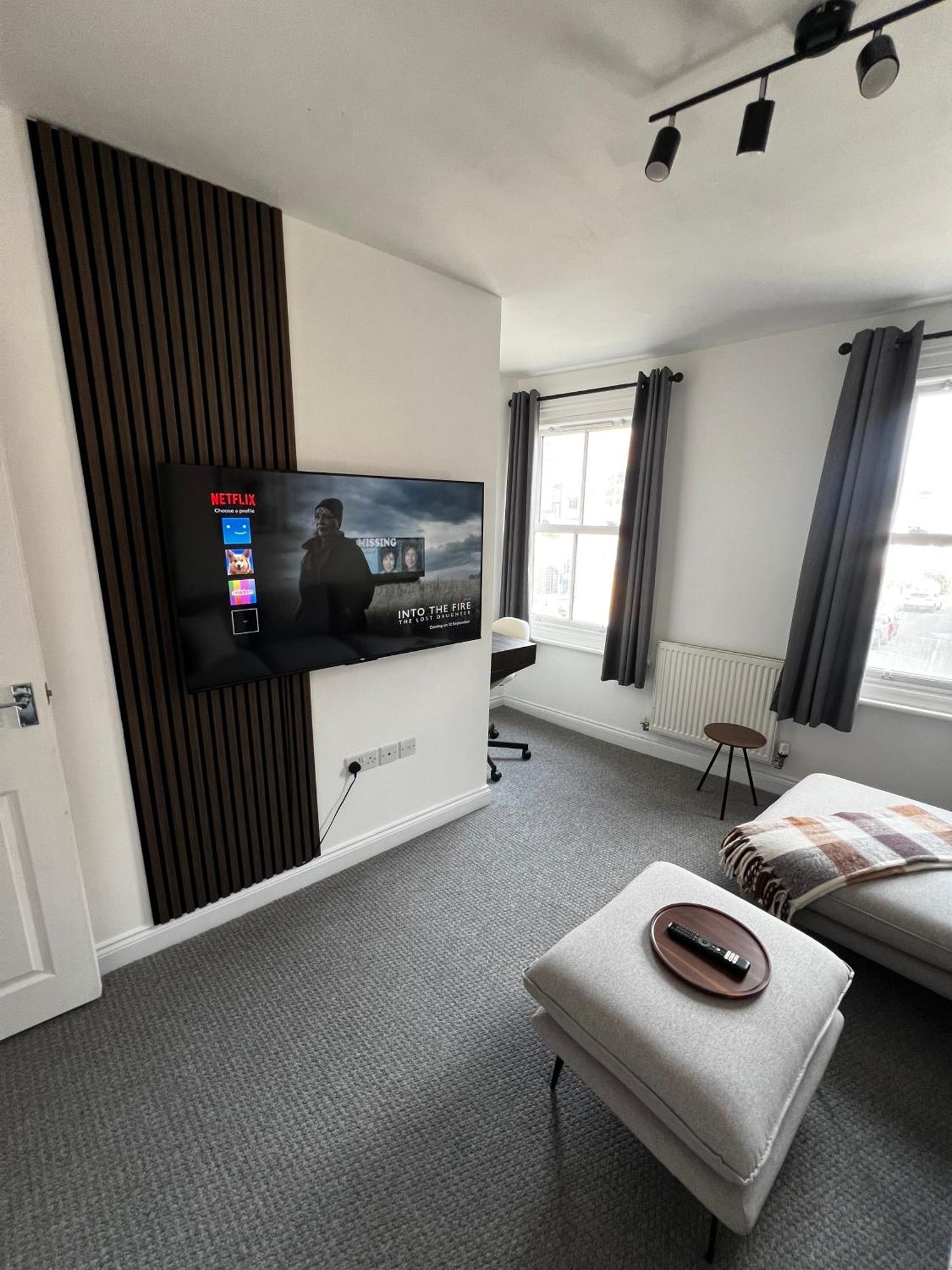 Central Chic 3 Bed, Great Location Winchester Exterior photo